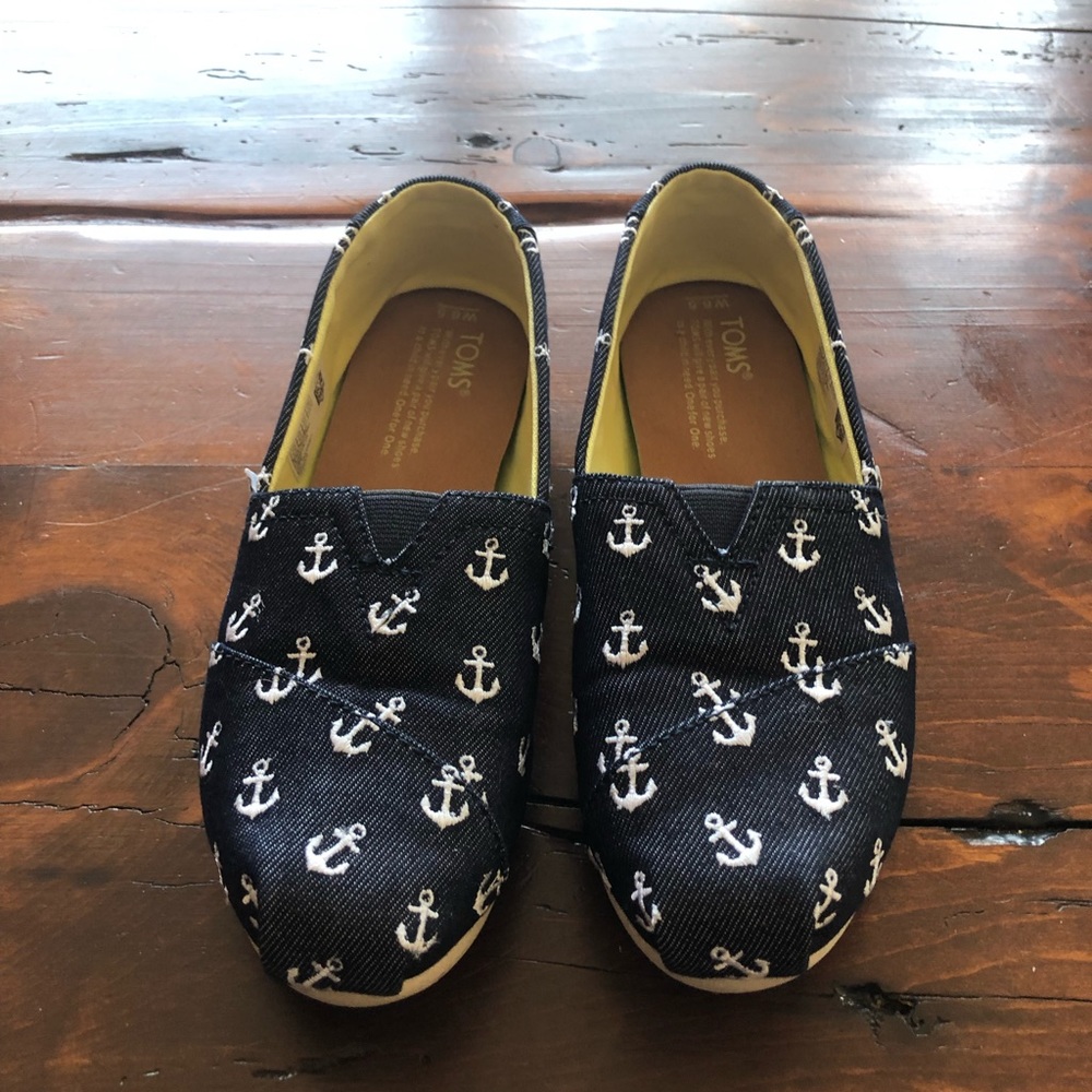 Toms shoes
